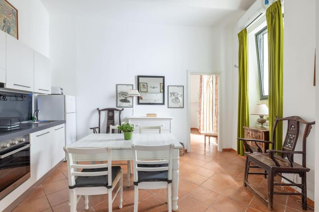 Colosseum Charming Apartment روما المظهر الخارجي الصورة