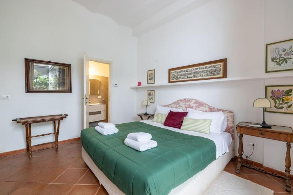 Colosseum Charming Apartment روما المظهر الخارجي الصورة