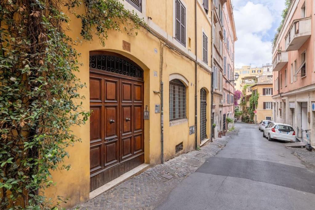 Colosseum Charming Apartment روما المظهر الخارجي الصورة