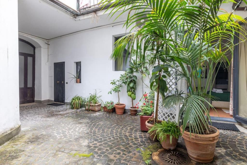 Colosseum Charming Apartment روما المظهر الخارجي الصورة